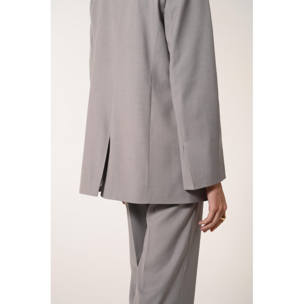 Пиджак женский светло-серый от костюма-тройка Base