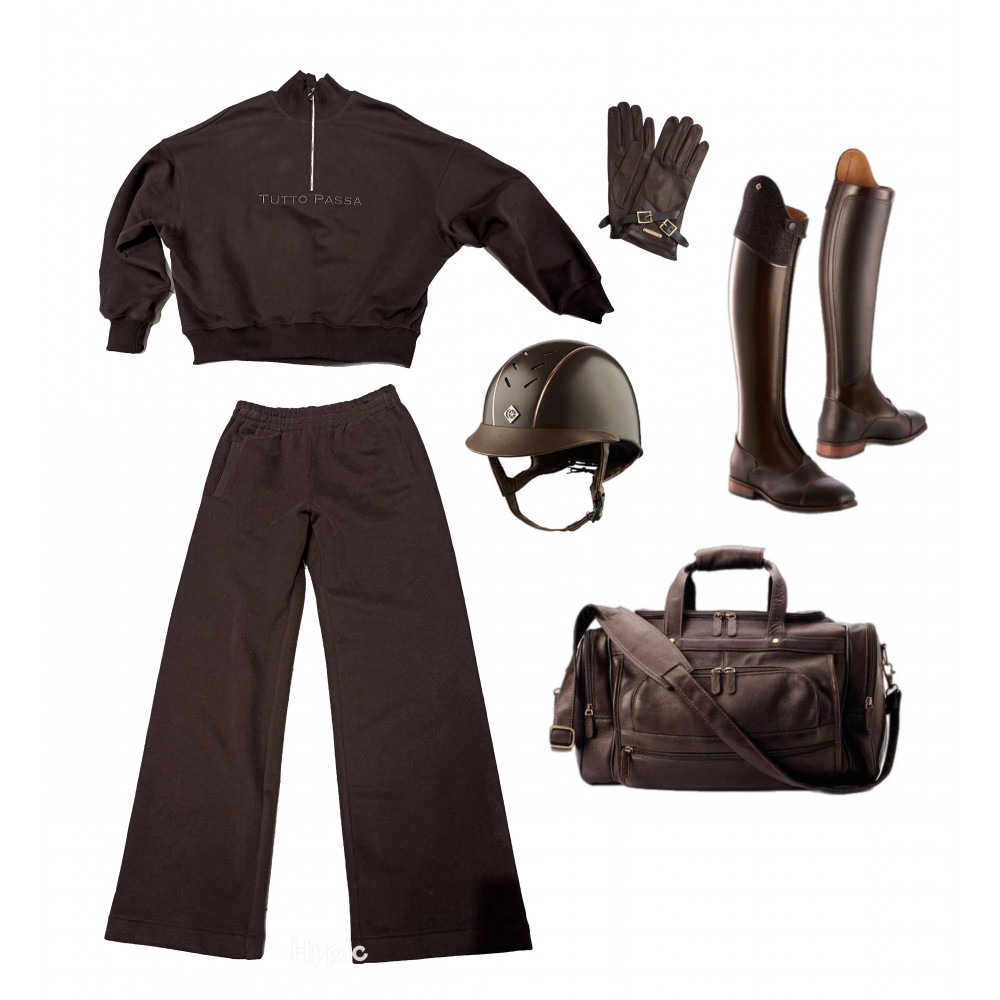 1. Костюм спортивный коричневый